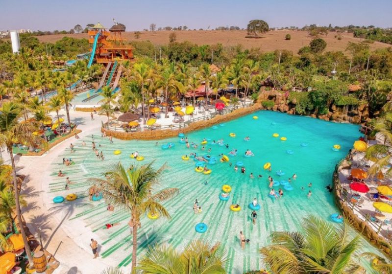 Dia de Relaxamento no Hot Beach Olímpia